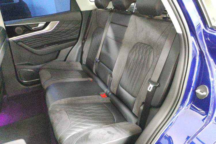 Used Hongqi HS5 2022 Revised Version 2.0T Smart Connect Flagship Edition
