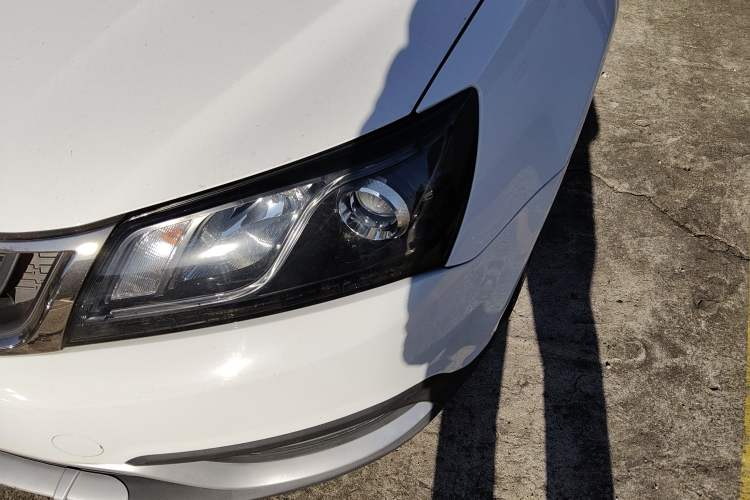 Used Geely Auto Emgrand 2017 Hatchback RS Million Edition 1.5L CVT Upward Version
