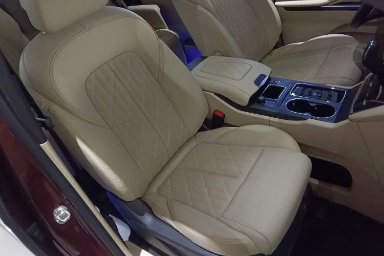 Used Buick GL8 2022 ES Landtrek 653T Flagship Model
