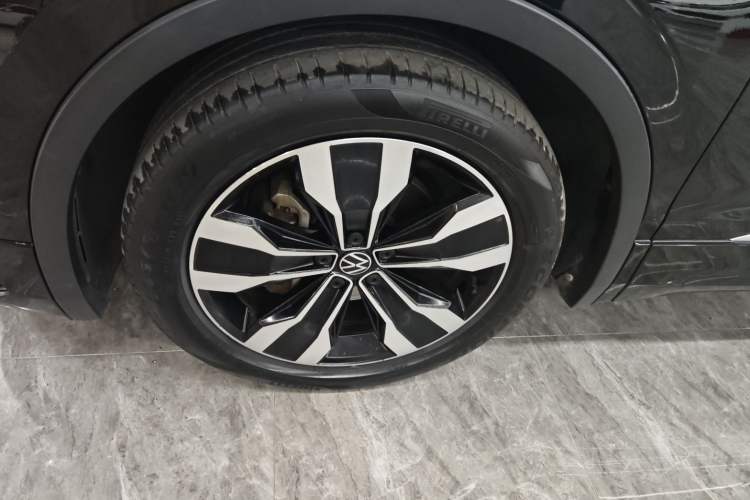 Used Volkswagen Tiguan L 2022 330TSI Automatic Two-Wheel Drive R-Line Enhanced Edition