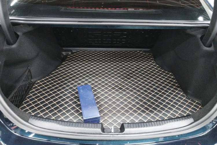 Used Mercedes-Benz C-Class 2023 Restyled C 260 L Sport Edition