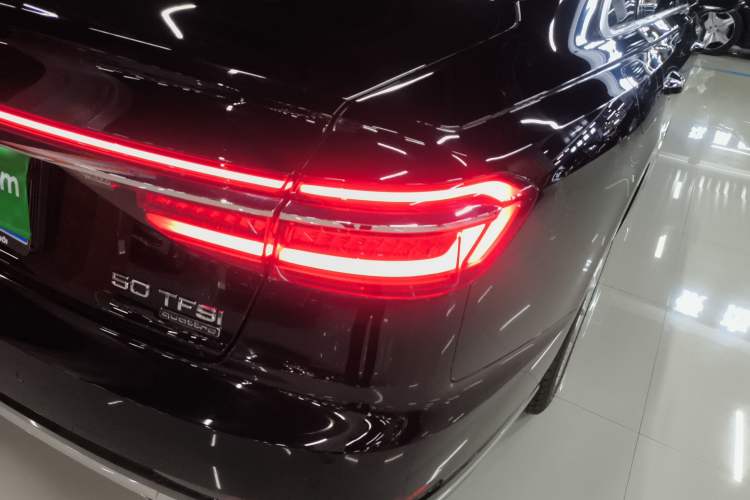 Used Audi A8 2022 A8L 50 TFSI quattro Comfort Edition Collector's Model
