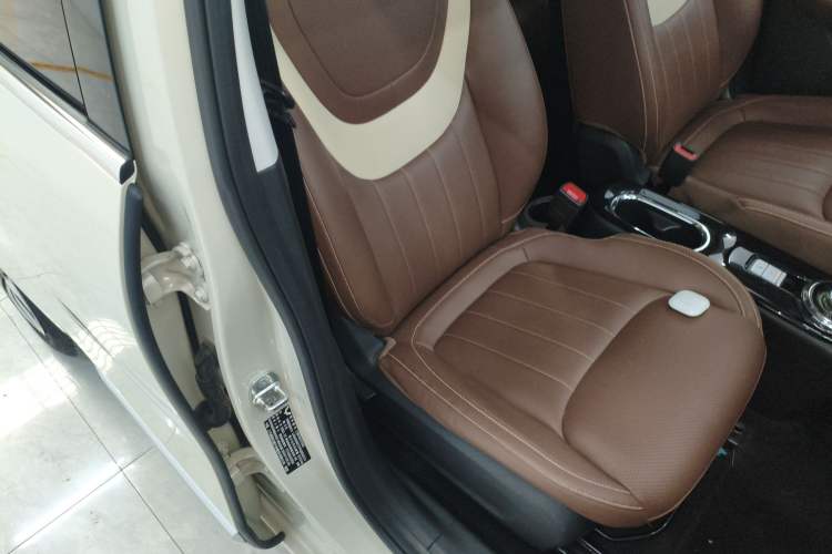 Used Wuling Bingo 2023 410 km Lingxi Deluxe Edition
