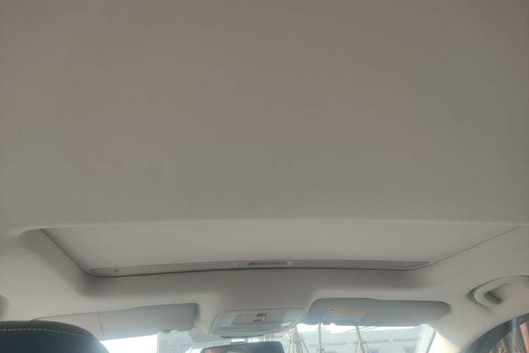 Used Roewe i5 2020 1.5L Automatic 4G Connect Luxury Flagship Edition
