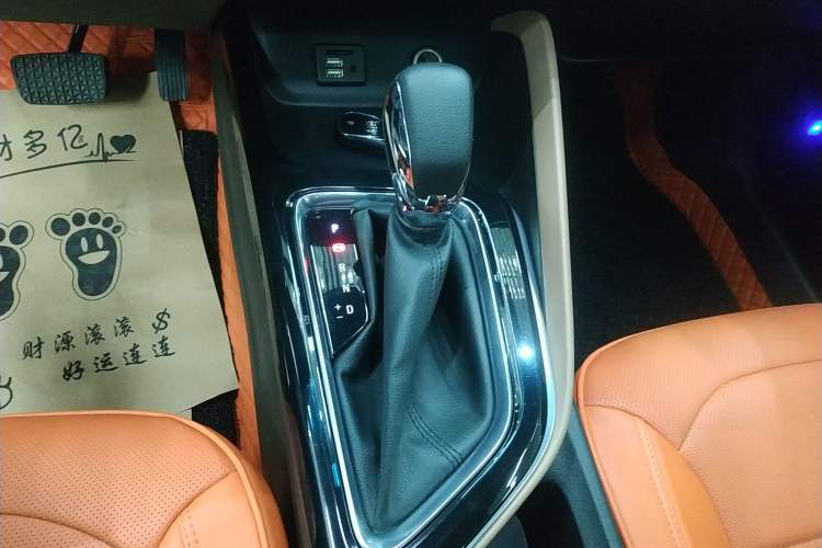 Used Buick GL6 2021 323T Mild Hybrid Connect Prestige Model
