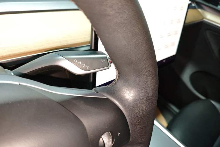 Used Tesla Model Y 2021 Standard Range Rear-Wheel Drive Version