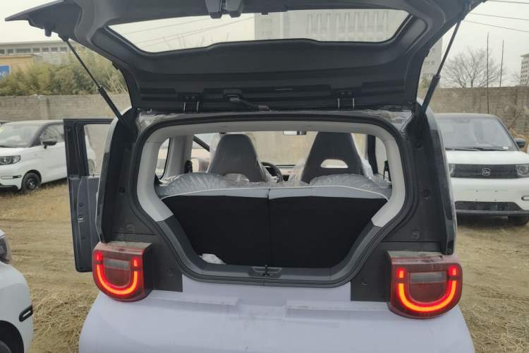 Used Chery QQ Ice Cream 
