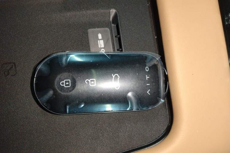 Used Hima AITO M7 2024 1.5T Intelligent Driving Rear-Drive Pro Version 5 Seats
