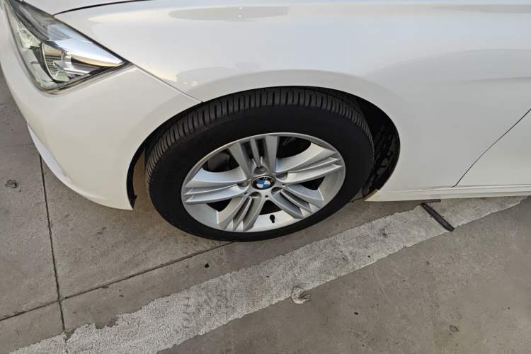 Used BMW 3 Series 2016 320Li Fashion Model
