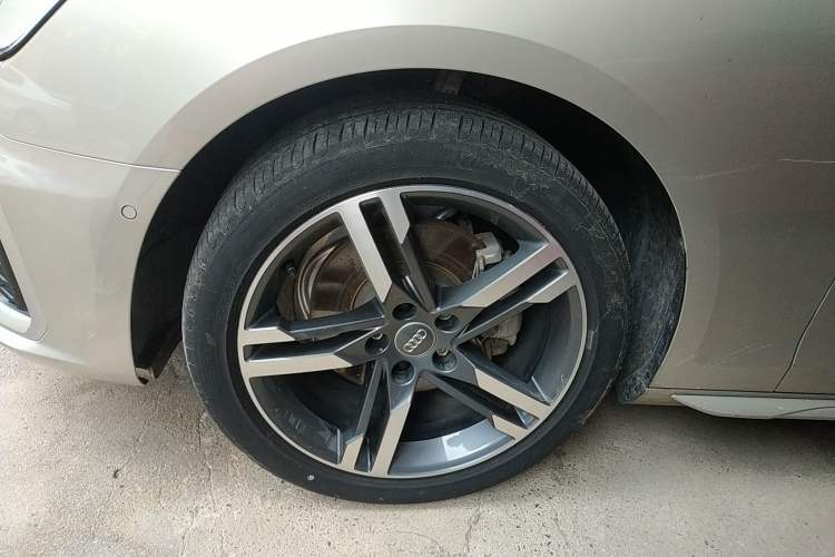 Used Audi A4L 2020 40 TFSI quattro Luxury Dynamic Model