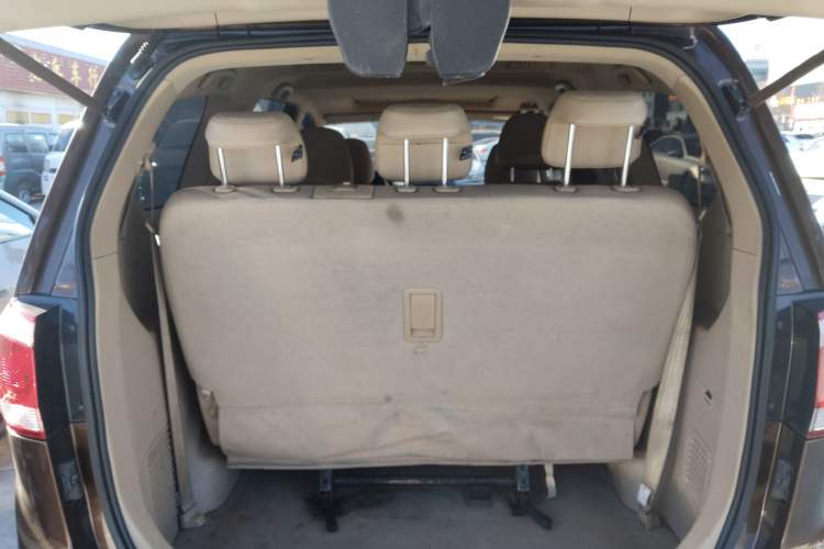 Used Baojun 730 2014 1.5L Manual Luxury Navigation ESP Version 7 Seats
