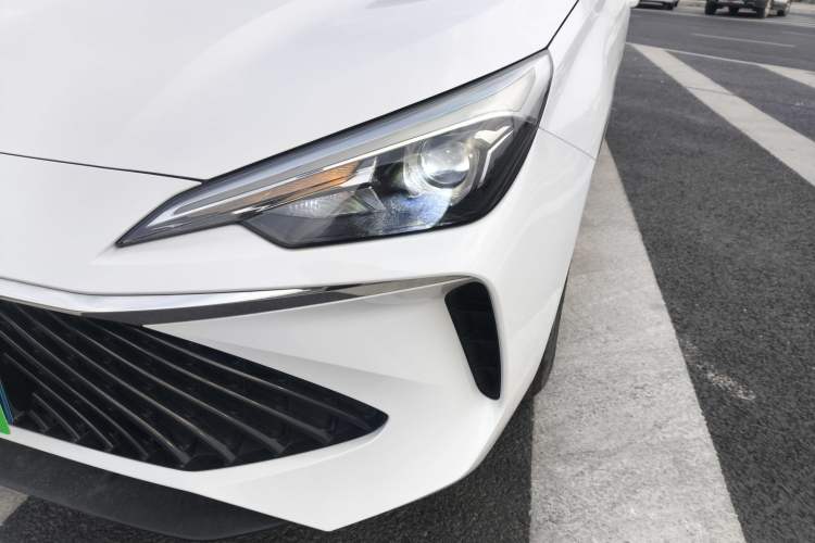 Used Roewe i5 2023 1.5L Manual Comfort Edition
