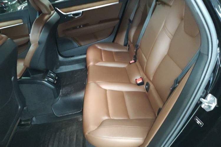 Used Volvo S90 2022 B5 Zhiyi Luxury Edition
