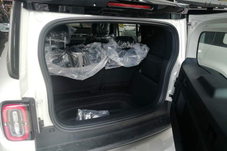 Used Baojun Spark EUV 
