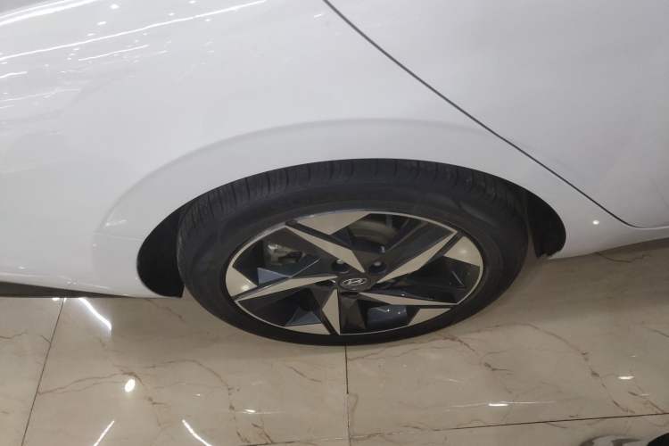 Used Hyundai Elantra 2022 1.5L CVT LUX Prestige Edition