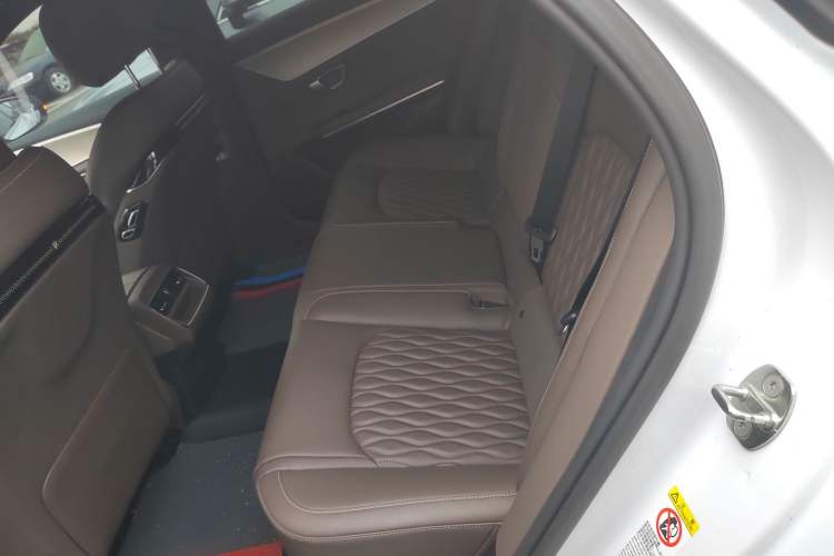 Used BYD Han 2023 DM-i Champion Edition 121KM Prestige Model
