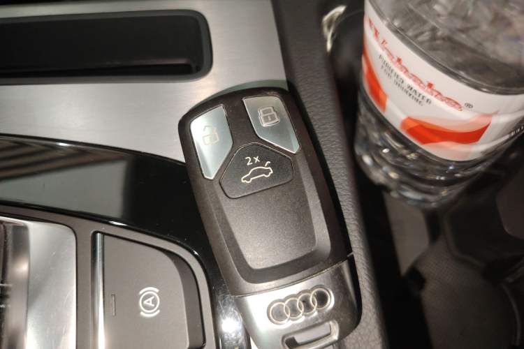 Used Audi Q5L 2023 40T Fashionable and Dynamic Edition
