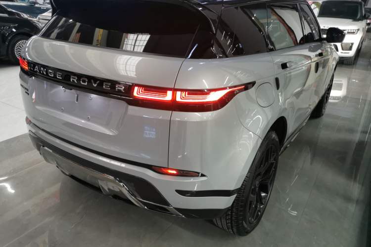 Used Land Rover Range Rover Evoque 2021 Range Rover Velar L 249PS R-Dynamic First Edition
