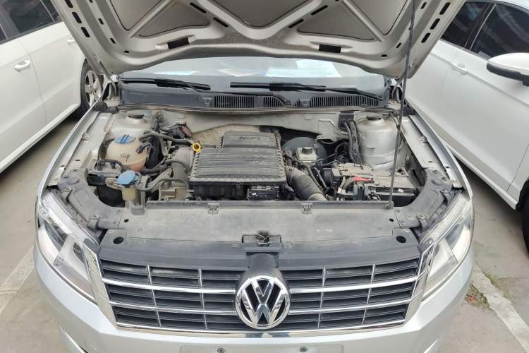 Used Volkswagen Lavida 2013 Restyled Classic 1.6L Automatic Comfort Edition
