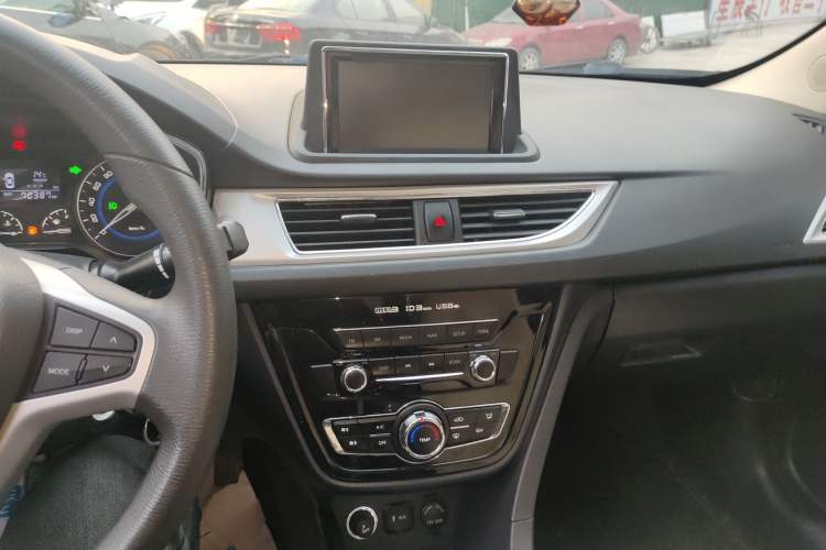 Used Changan Alsvin V7 2015 1.6L Manual Enjoyment Model China V Standard
