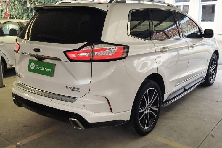 Used Ford Edge 2020 EcoBoost 245 Two-Wheel Drive Titanium 7-Seater
