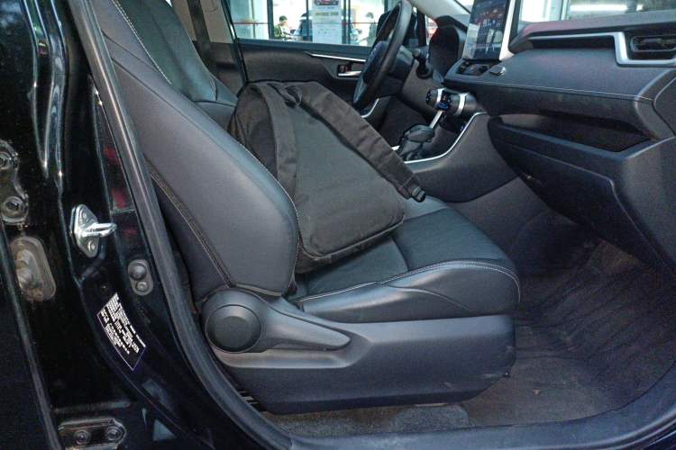 Used Toyota Wildlander 2020 2.0L CVT Two-Wheel Drive Luxury Edition