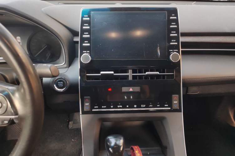 Used Toyota Avalon 2019 2.0L Luxury Edition China VI Standard
