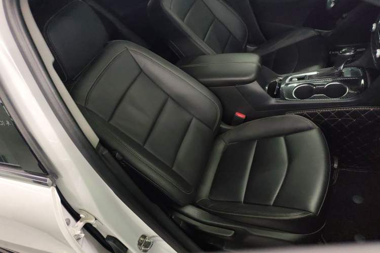 Used Chevrolet Equinox 2019 535T Automatic YuJie Edition China VI
