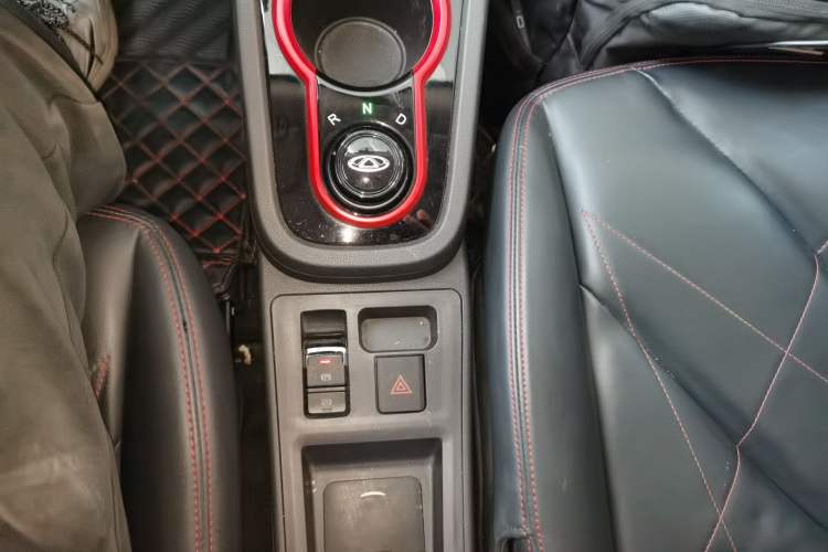 Used Chery Little Ant 2022 Sweet Pink Edition Half-Sugar Version 3-Cell Lithium 30kW 301km
