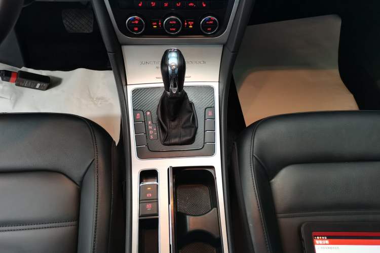 Used Volkswagen Passat 2015 1.8TSI DSG Prestige Edition