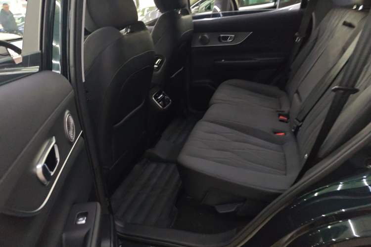 Used Chery Tiggo 8 PLUS 2025 290TGDI DCT Luxury 5-Seater
