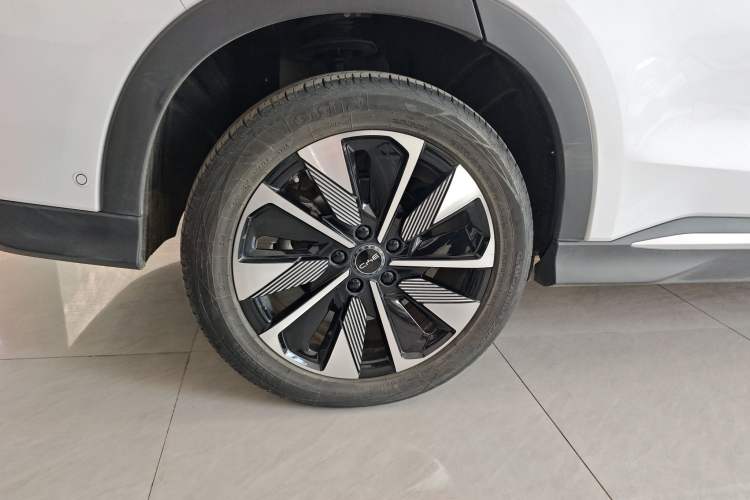 Used BYD Song PLUS New Energy 2025 EV Intelligent Driving Version 520km Premium Model
