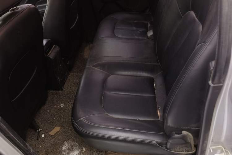 Used Great Wall Wingle 5 2017 2.0T European Version Diesel Two-Wheel Drive Advanced Large Double-Cab GW4D20E