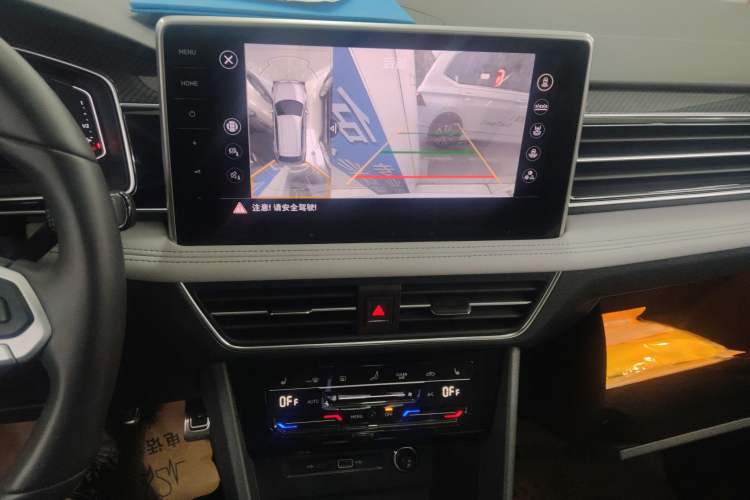 Used Volkswagen Tiguan L 2024 Outstanding Model 330TSI Automatic Two-Wheel Drive R-Line Dragon Glory Edition
