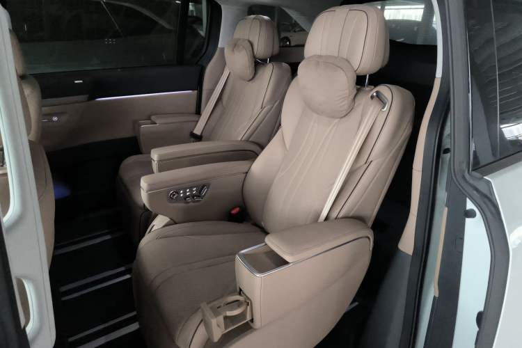 Used XPeng X9 2025 740 Ultra-Long Range Max