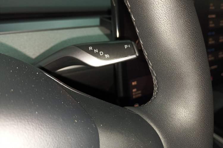 Used Tesla Model Y 2023 Long-Range All-Wheel-Drive Version