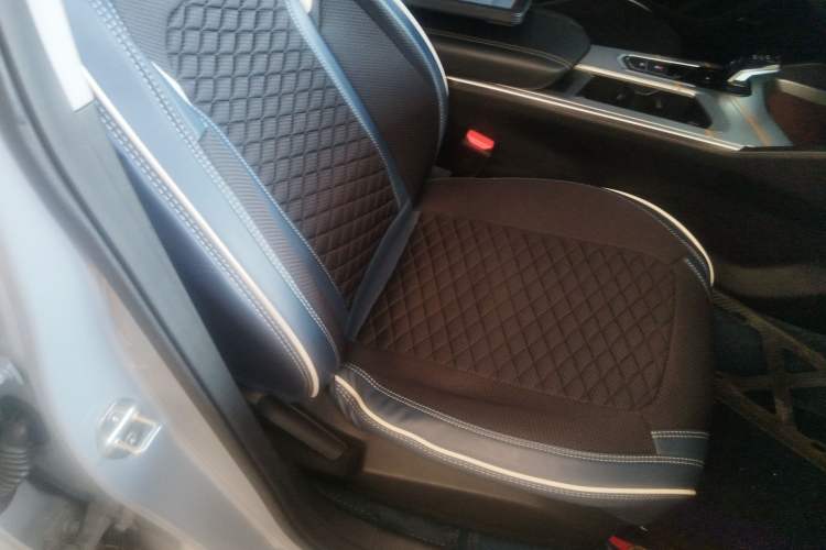 Used Geely Auto Emgrand L HiP 2024 Champion Edition 1.5TD-DHT Pro 100KM Superior Model