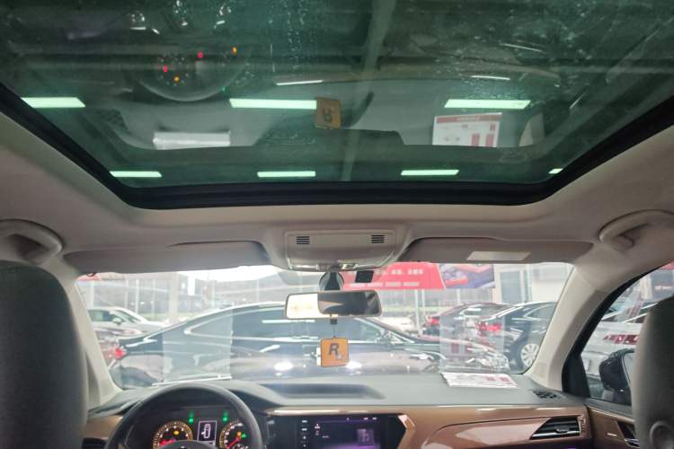 Used Volkswagen Tharu 2020 280TSI Two-Wheel Drive Comfort Edition China VI Standard