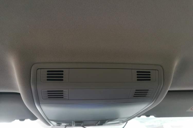 Used Volkswagen Golf 2018 1.6L Automatic Fashion Model
