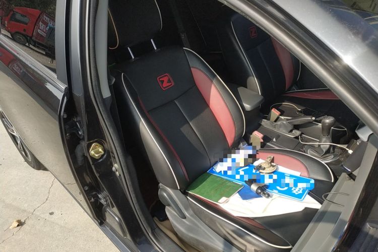 Used Zotye Z300 2014 New Vision 1.5L Manual Luxury Model
