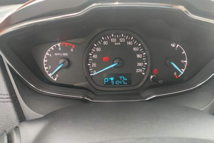 Used Ford Escort 2015 1.5L Automatic Fashion Model
