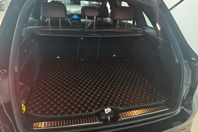 Used Mercedes-Benz GLC 2022 GLC 300 L 4MATIC Dynamic Model
