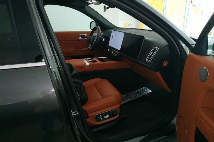 Used Li Auto L7 2023 Air model
