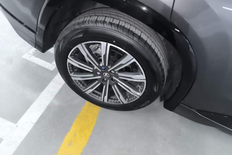 Used Changan CS75 PLUS 2024 3rd Generation Champion Edition 1.5T Intelligent Drive Dynamic Model
