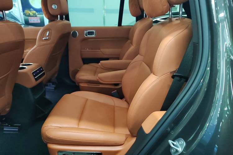 Used Li Auto L8 2023 Pro Model
