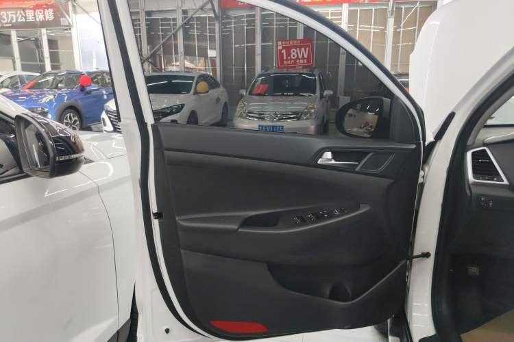 Used Hyundai Tucson 2015 1.6T Dual-Clutch Two-Wheel-Drive Smart Model
