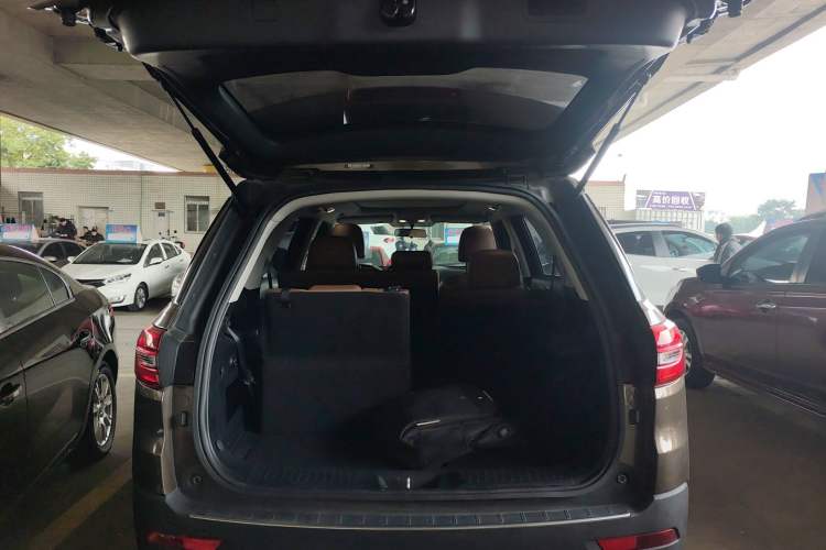 Used Changan CS95 2017 2.0T Two-Wheel Drive Zhiyuan Edition