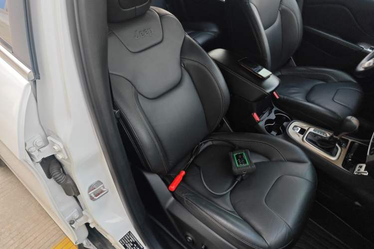 Used  Cherokee 2017 2.0L Superior Edition
