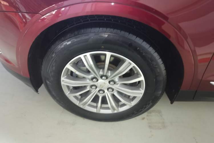 Used Cadillac XT5 2018 25T Luxury Model