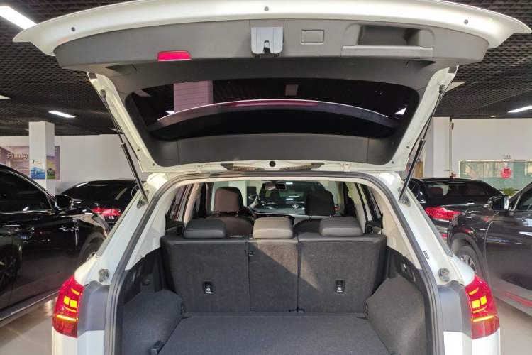 Used Volkswagen Tayron 2019 330TSI Two-Wheel Drive Luxury Model China VI Standard
